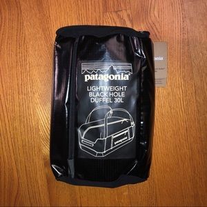 Patagonia - Blackhole 30L Duffle Bag - Black - New